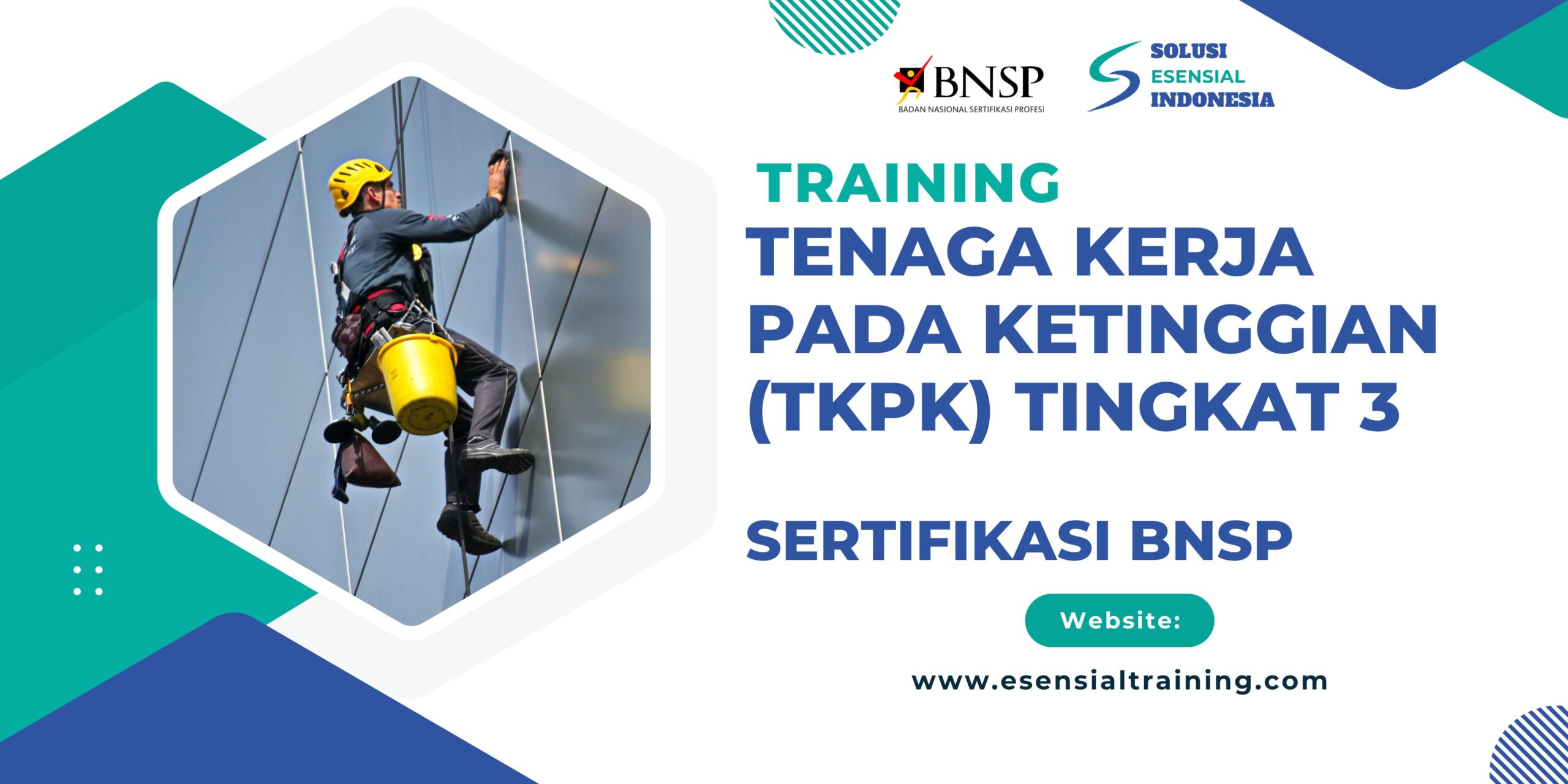 Training Tenaga Kerja Pada Ketinggian Tingkat 3